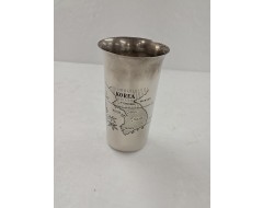 [4] 한반도가 새겨진 은색 컵
