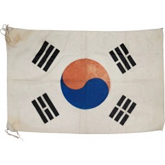 [42] 국기봉에 매달 수 있는 끈이 있는 [태극기]