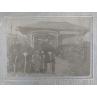 [167]능곡순사주재소(陵谷巡査駐在所) 앞에서 찍은 사진