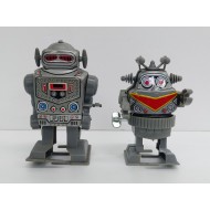 [90] 60년대 한국산 양철 로봇 2점