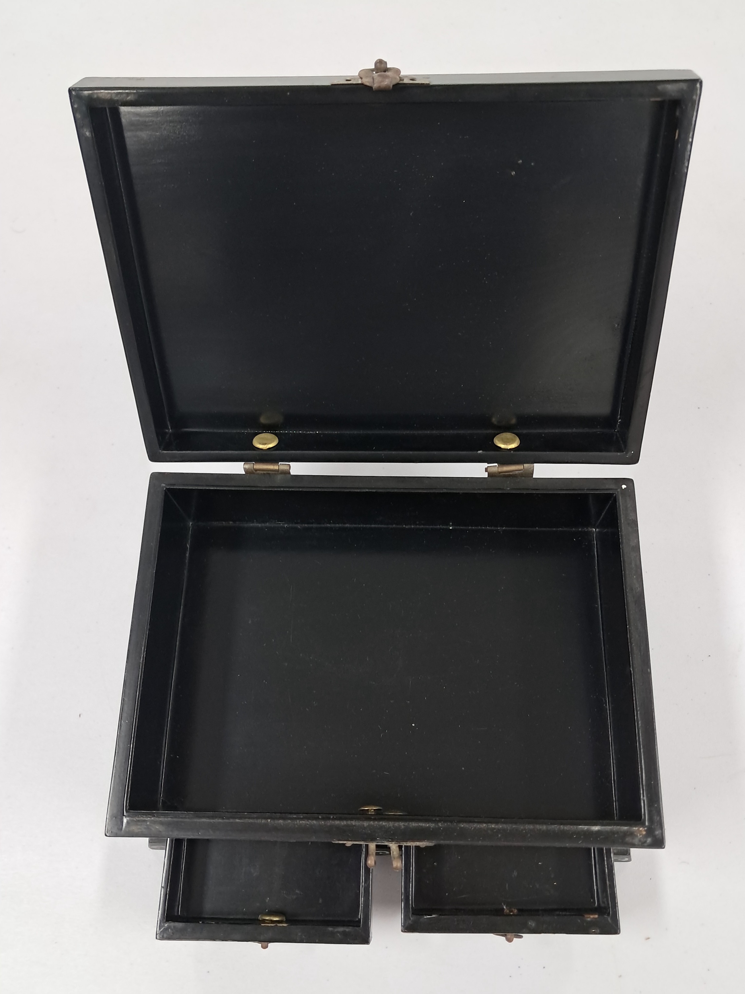 2e81c0246651070e4f3ef78d7c5f2790_1761725466_4879.jpg 2e81c0246651070e4f3ef78d7c5f2790_1761725466_4879.jpg