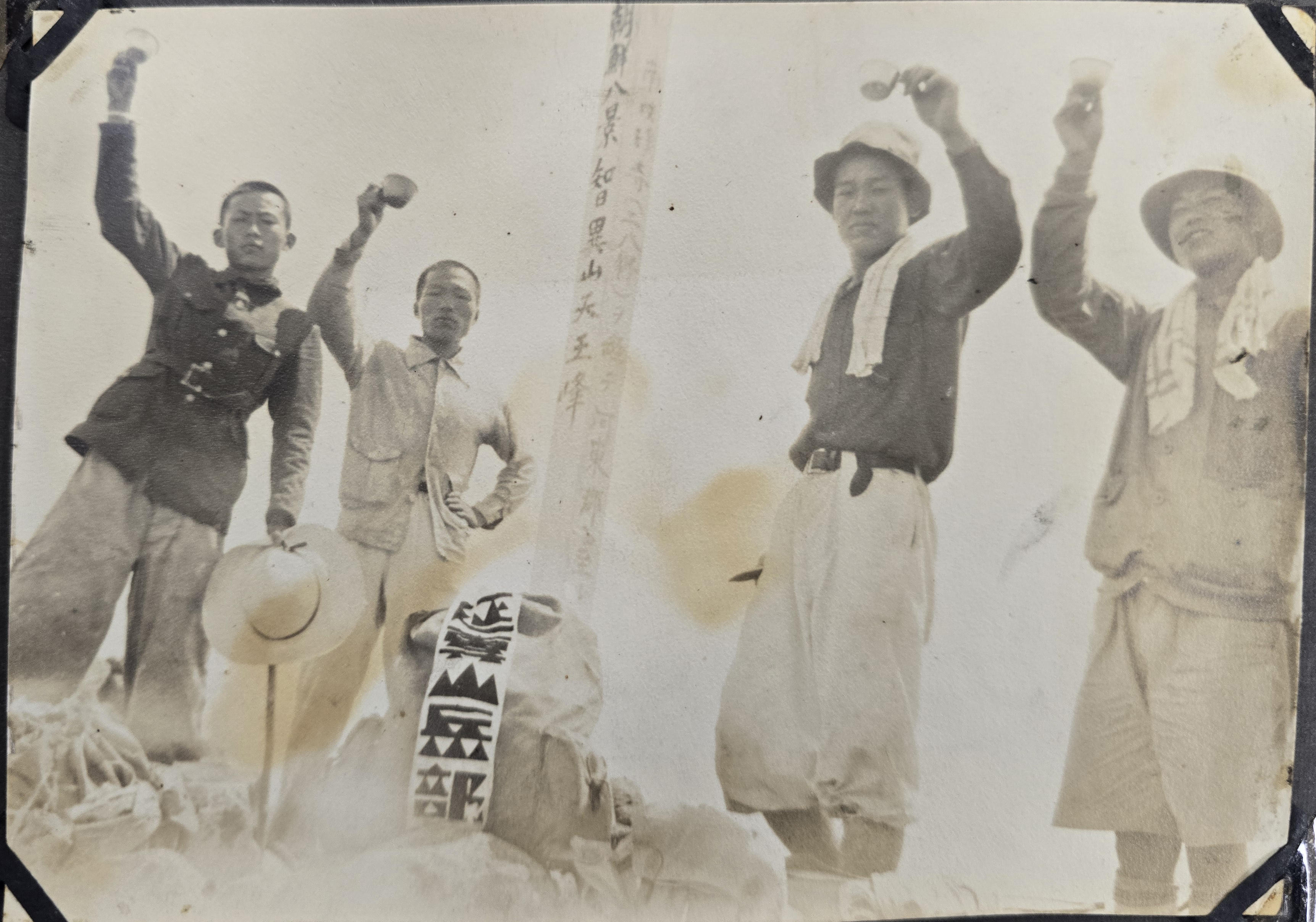 b1a6724483d1ec88dec2704639576aed_1776166665_4615.jpg b1a6724483d1ec88dec2704639576aed_1776166665_4615.jpg