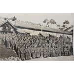 [55] 벽동 포로수용소 내 장교단 사진