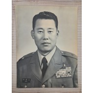 [74] 한국전쟁과 베트남전쟁에 참전하고 국회의원을 지낸 이광노(李光魯)의 사진 421점 및 군복 자료 일괄