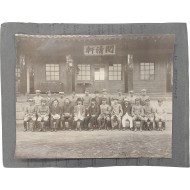 [3] '열청헌(閱淸軒)' 현판을 배경으로 찍은 '궁내부 주마과(主馬課) 관료 단체 사진'