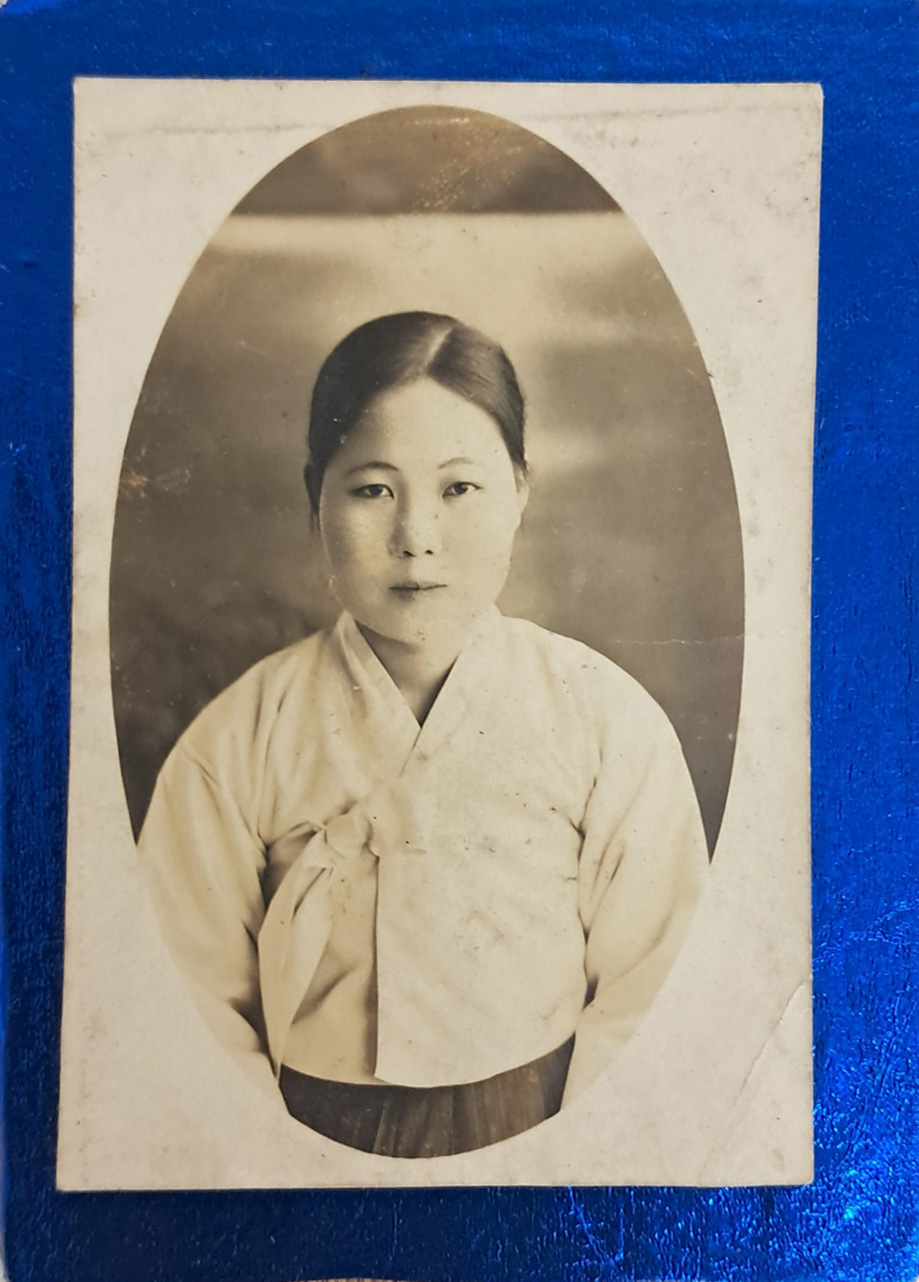 일제강점기의 단아한 규수 사진