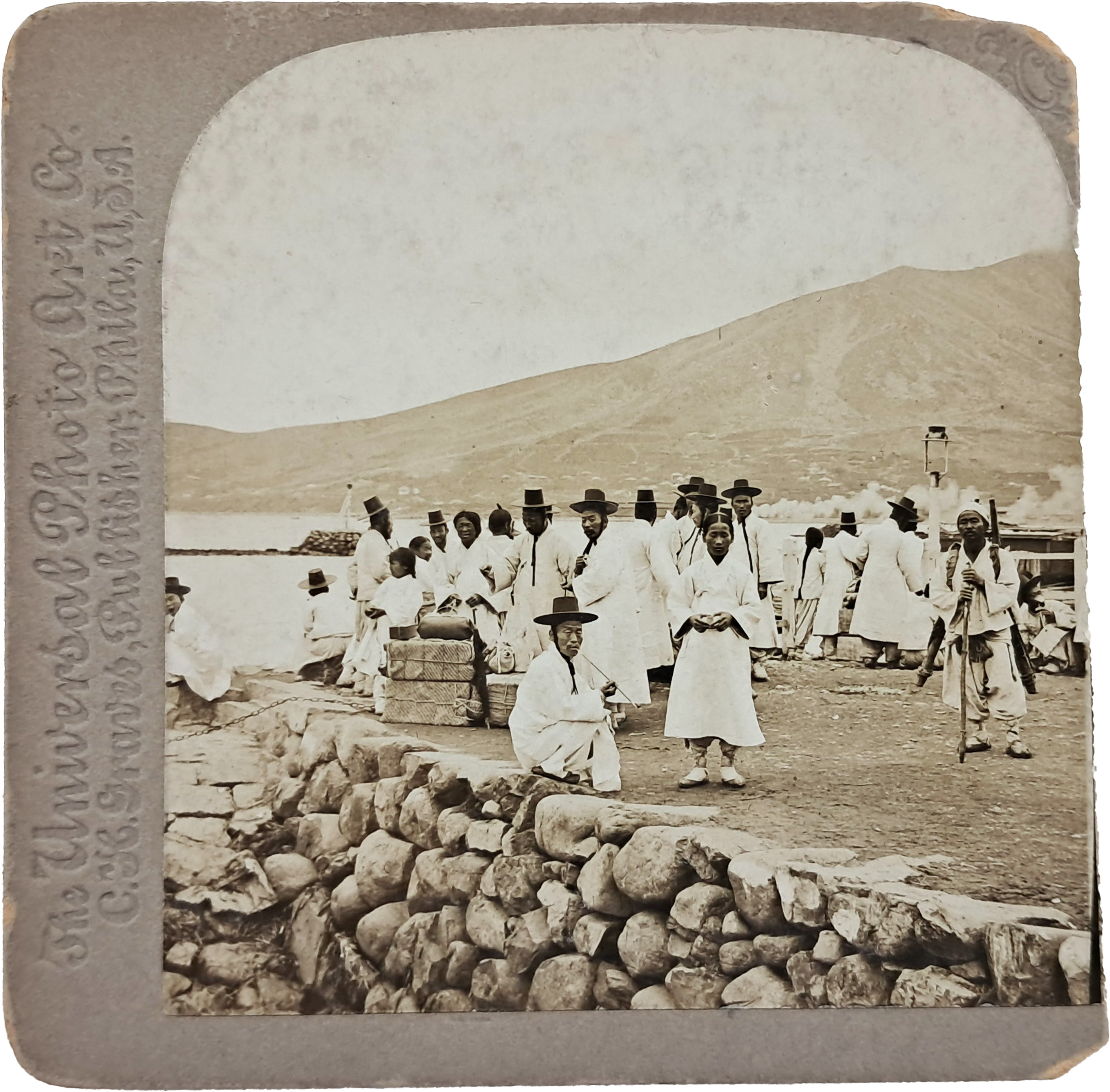 [31] 1900년대 조선의 스테레오 뷰 [배를 기다리는 사람들] 사진자료