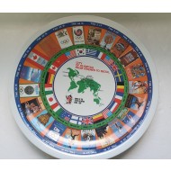 [336] 역대 올림픽대회 상징과 국기를 그려 넣은 대형 접시